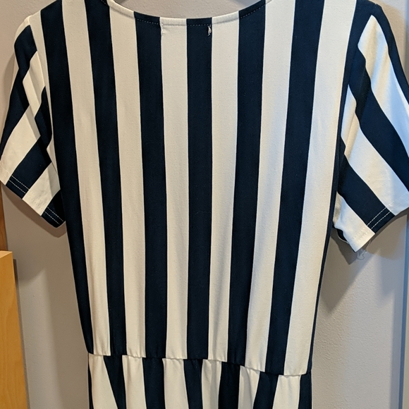 Navy and White Spring dress WITH pockets - Picture 4 of 4